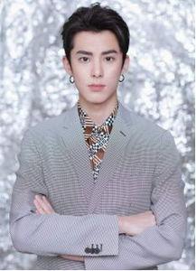 王鹤棣吃瓜群众吃豆,揭秘明星与粉丝的趣味互动