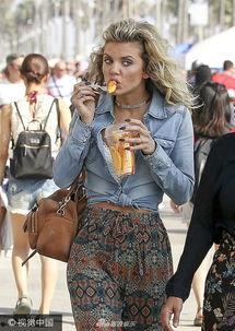 忧郁的安娜 吃瓜